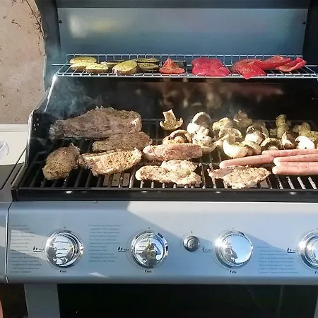 Povanszki Romatika Vendeghaz *